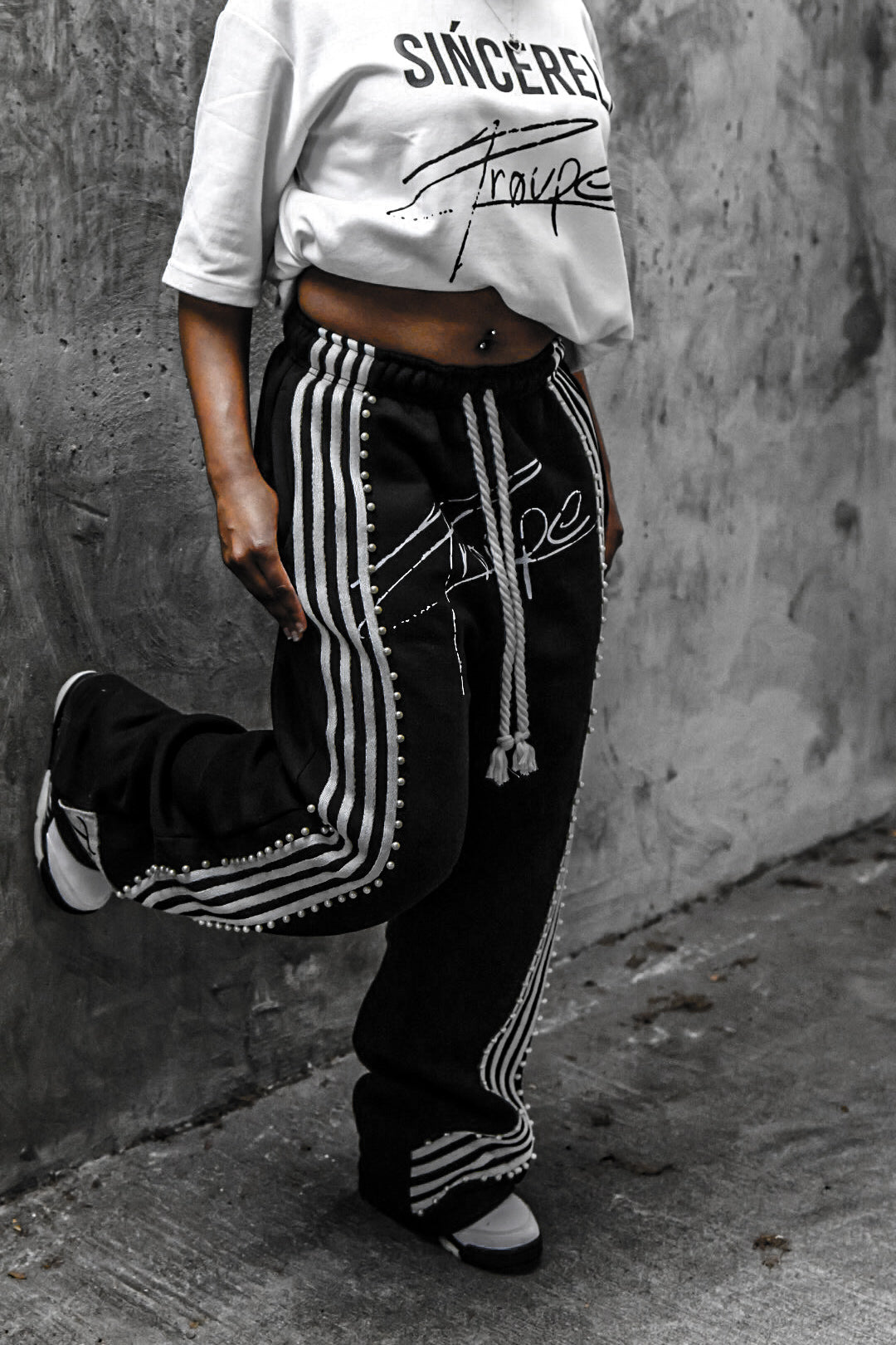 TPE. SWEATS